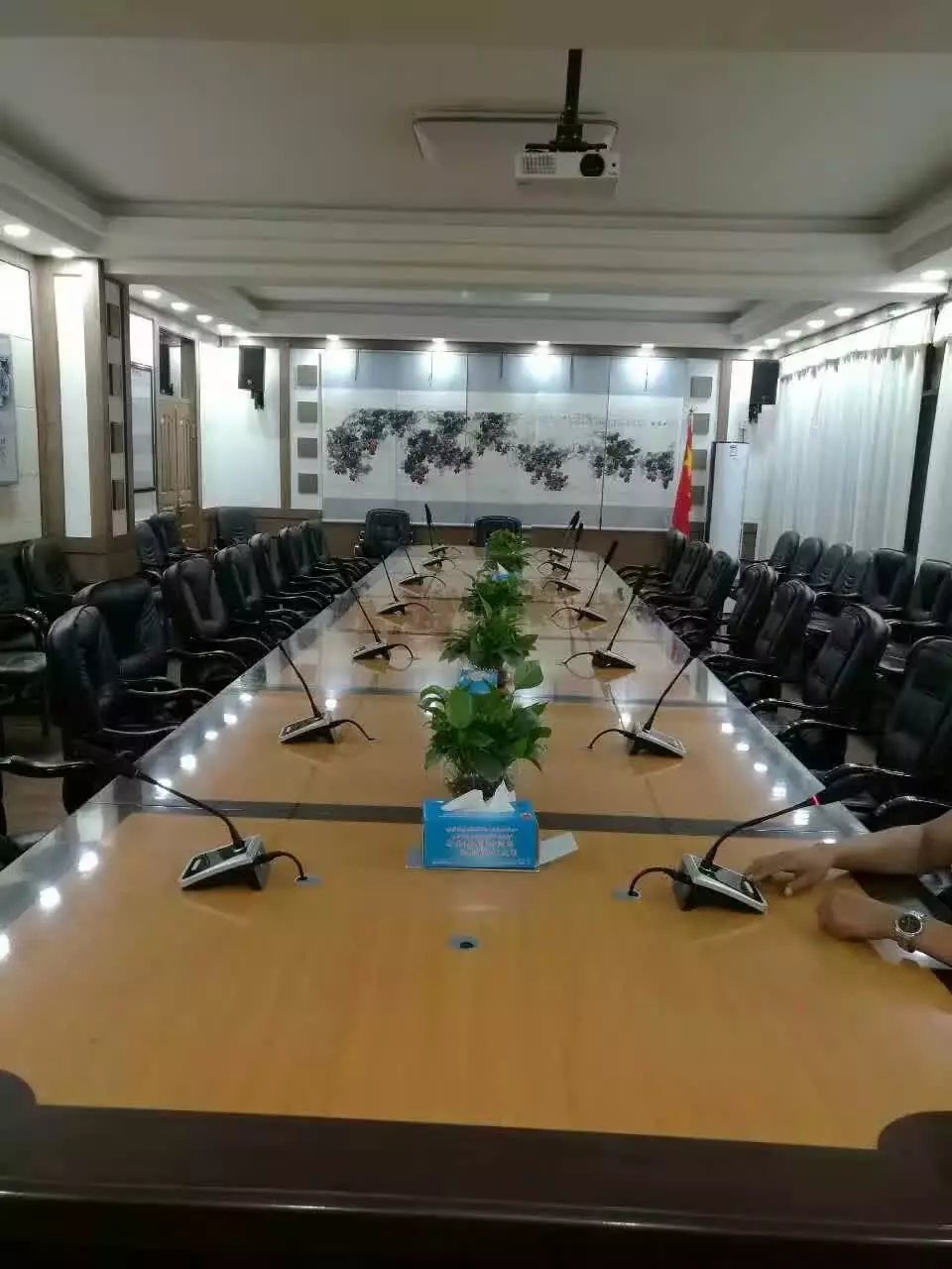 新疆哈密市行署单位会议室